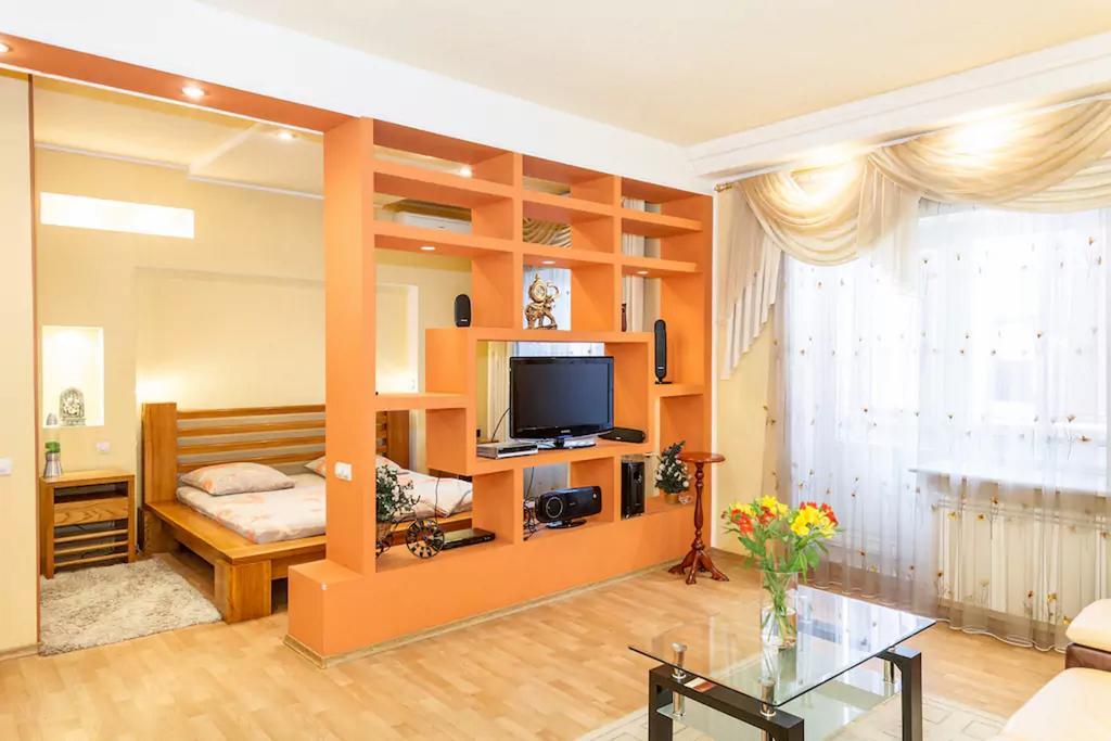 Apartment On Soborniy 177 Zaporizhia Exterior foto